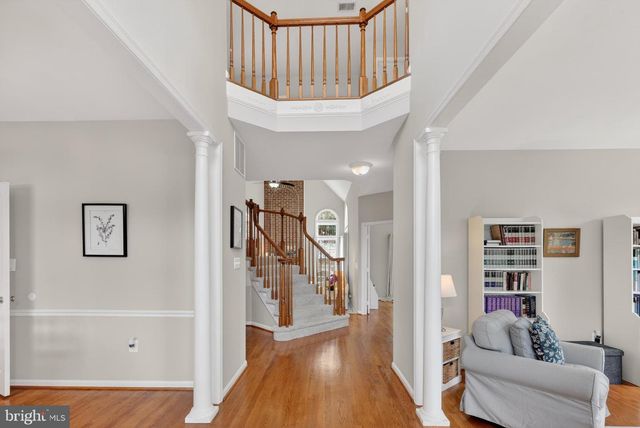 5659 LONESOME DOVE CT, Clifton, VA 20124