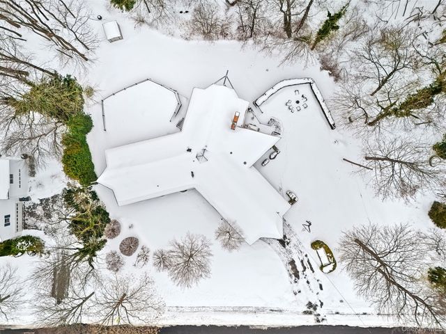 10 Lincoln Road, Scarsdale, NY 10583