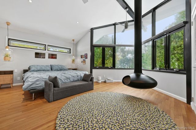 10 Lincoln Road, Scarsdale, NY 10583