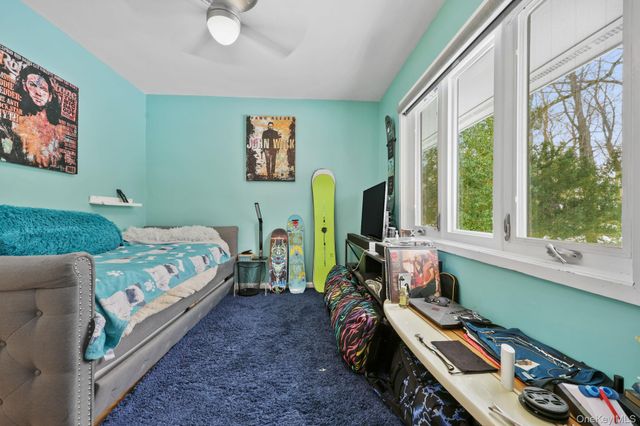 10 Lincoln Road, Scarsdale, NY 10583