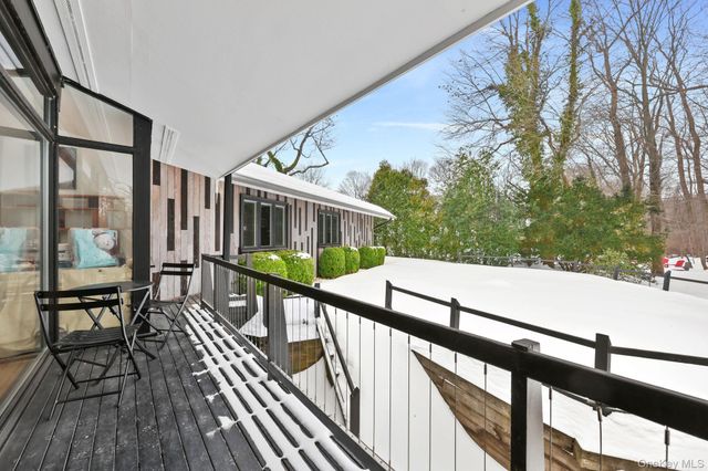 10 Lincoln Road, Scarsdale, NY 10583