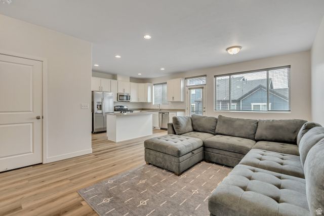 6853 S MT MEEK DR, West Jordan, UT 84081