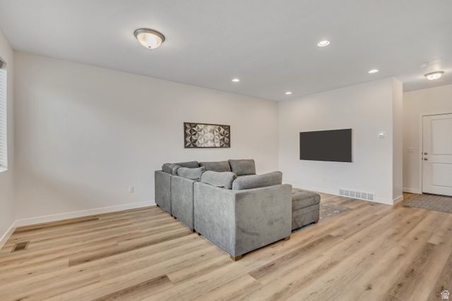 6853 S MT MEEK DR, West Jordan, UT 84081