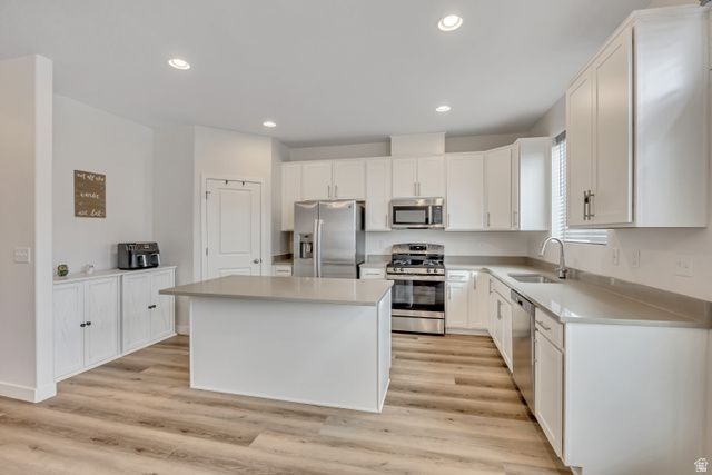 6853 S MT MEEK DR, West Jordan, UT 84081