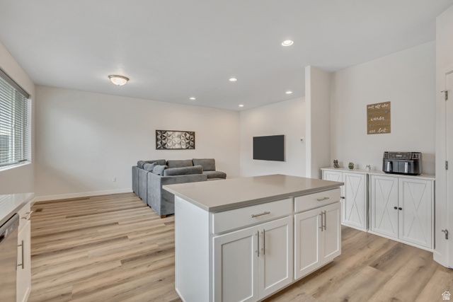 6853 S MT MEEK DR, West Jordan, UT 84081