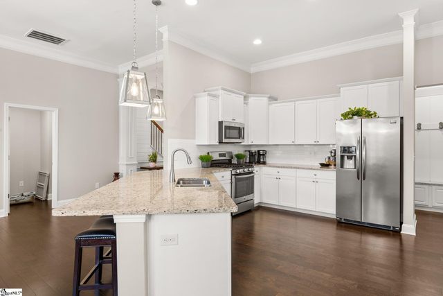 106 Common Oaks Court, Simpsonville, SC 29681