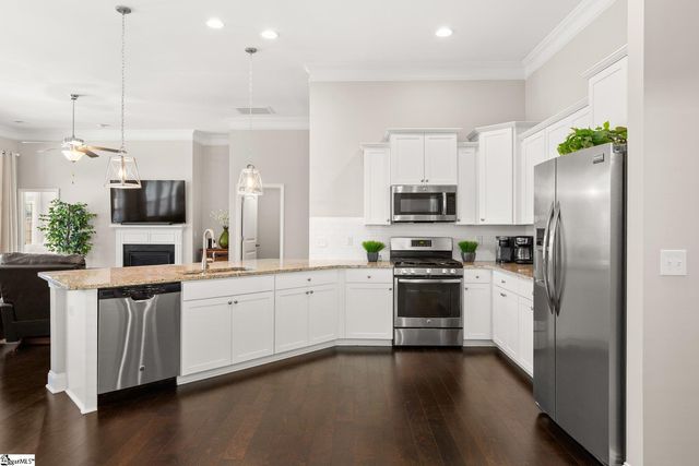 106 Common Oaks Court, Simpsonville, SC 29681