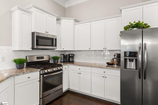 106 Common Oaks Court, Simpsonville, SC 29681