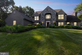 1720 HONEYSUCKLE LN, Pottstown, PA 19465