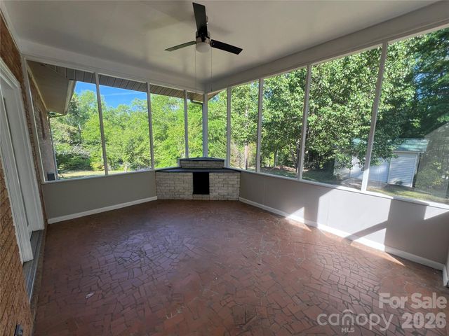280 Raintree Road, Great Falls, SC 29055