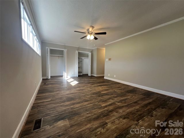 280 Raintree Road, Great Falls, SC 29055