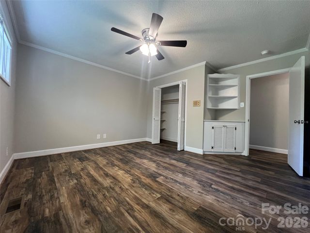 280 Raintree Road, Great Falls, SC 29055
