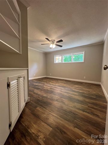 280 Raintree Road, Great Falls, SC 29055