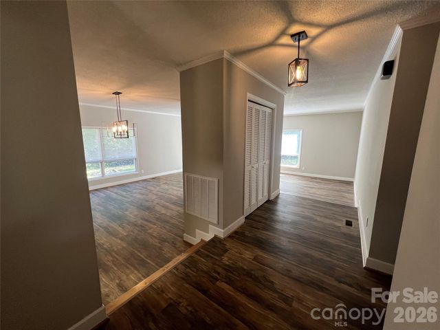 280 Raintree Road, Great Falls, SC 29055