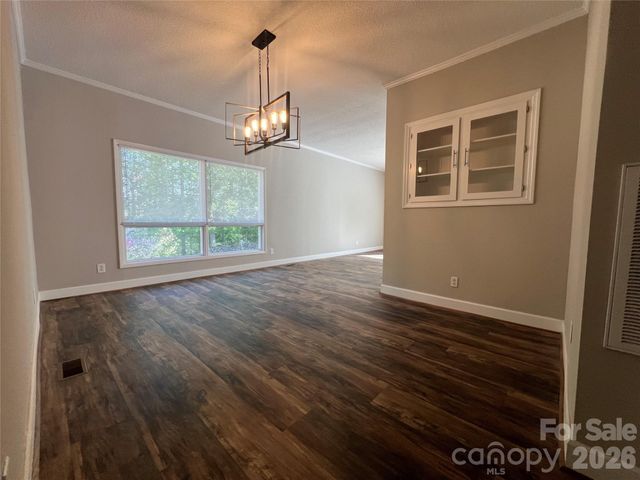 280 Raintree Road, Great Falls, SC 29055