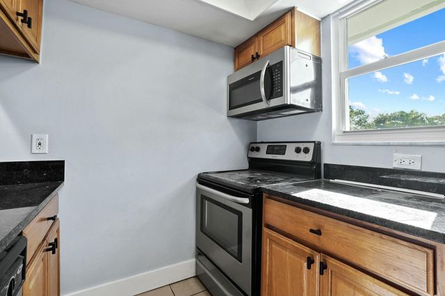 983 NW Spruce Ridge Drive 4, Stuart, FL 34994