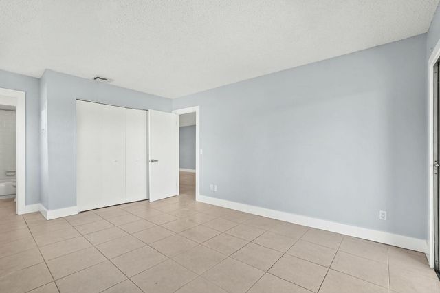 983 NW Spruce Ridge Drive 4, Stuart, FL 34994