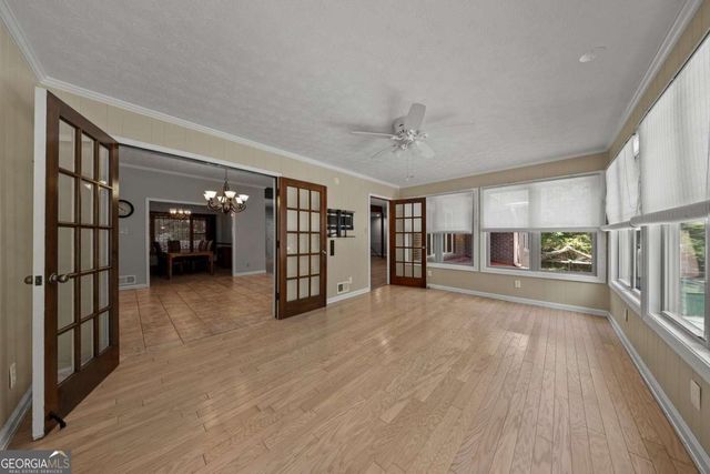 124 Shadow Lake Drive SW, Lilburn, GA 30047