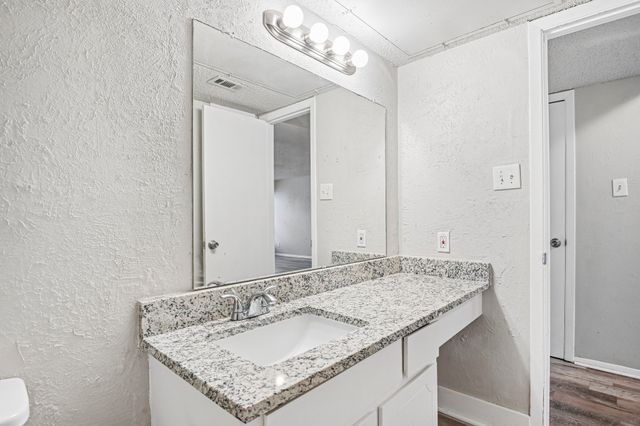 5534 Boca Raton Boulevard 292, Fort Worth, TX 76112
