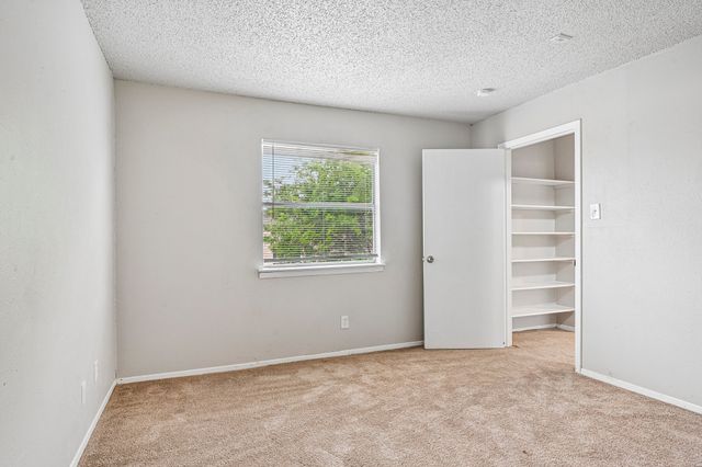 5534 Boca Raton Boulevard 292, Fort Worth, TX 76112