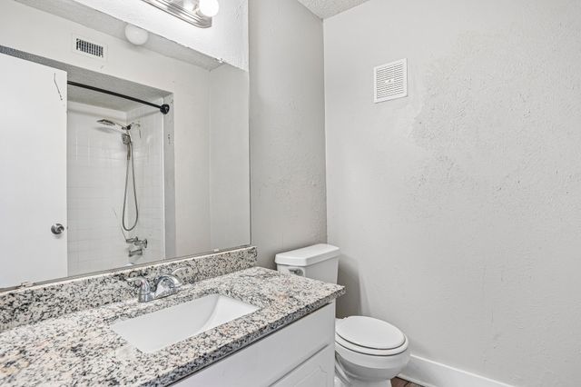 5534 Boca Raton Boulevard 292, Fort Worth, TX 76112