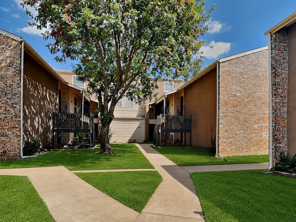 5534 Boca Raton Boulevard 292, Fort Worth, TX 76112