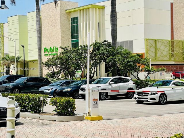 3001 S Ocean Drive 101, Hollywood, FL 33019