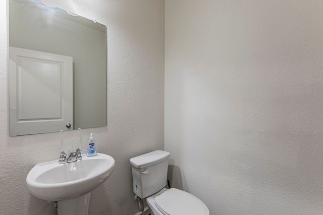 201 Sabine River Road, Glenn Heights, TX 75154