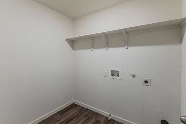 201 Sabine River Road, Glenn Heights, TX 75154