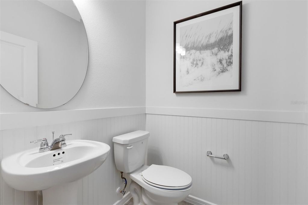 Image 12 of property listing at 10642 EVENING STAR STREET, Orlando, FL 32829