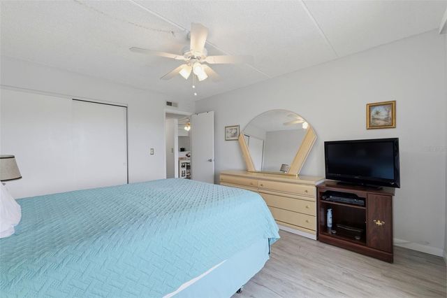 12760 INDIAN ROCKS ROAD 1082, Largo, FL 33774