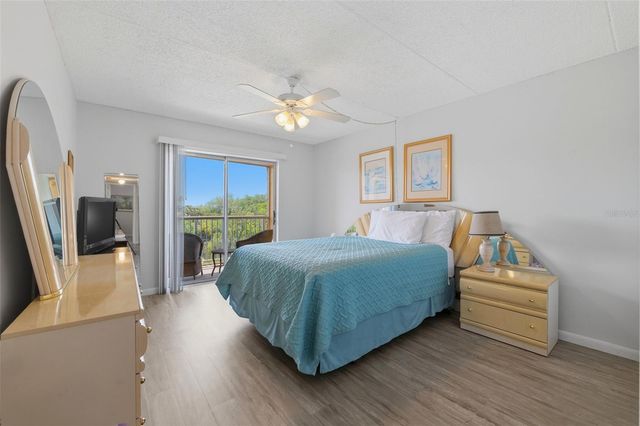 12760 INDIAN ROCKS ROAD 1082, Largo, FL 33774
