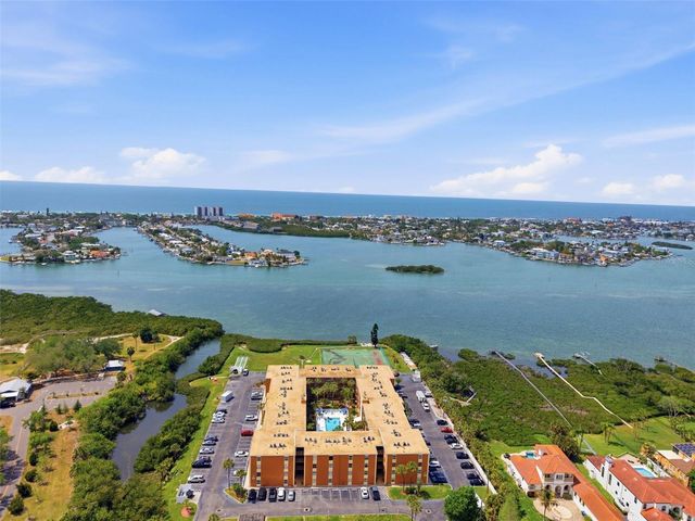 12760 INDIAN ROCKS ROAD 1082, Largo, FL 33774