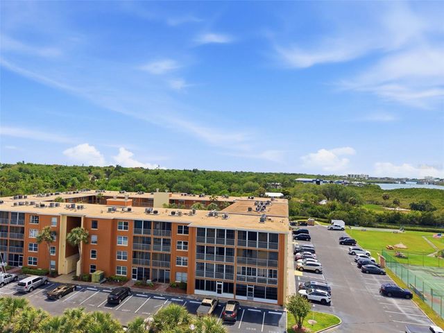 12760 INDIAN ROCKS ROAD 1082, Largo, FL 33774