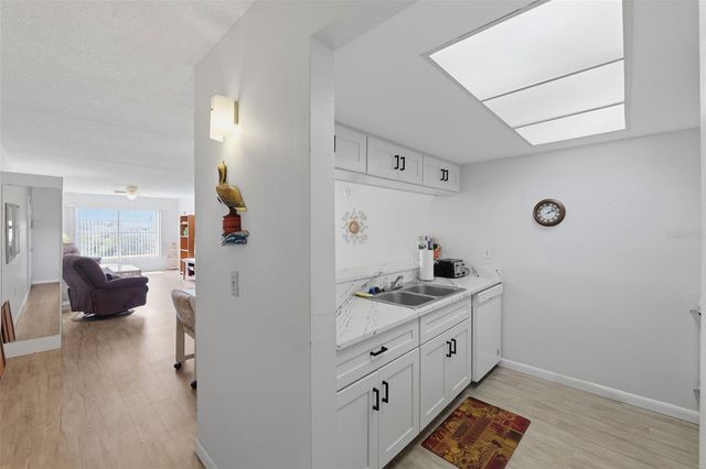 12760 INDIAN ROCKS ROAD 1082, Largo, FL 33774