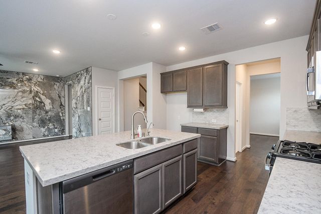 7702 Kenora Way, Richmond, TX 77407