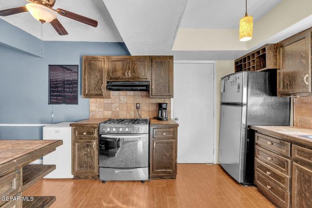 10621 SPRINGWOOD Drive A, El Paso, TX 79935