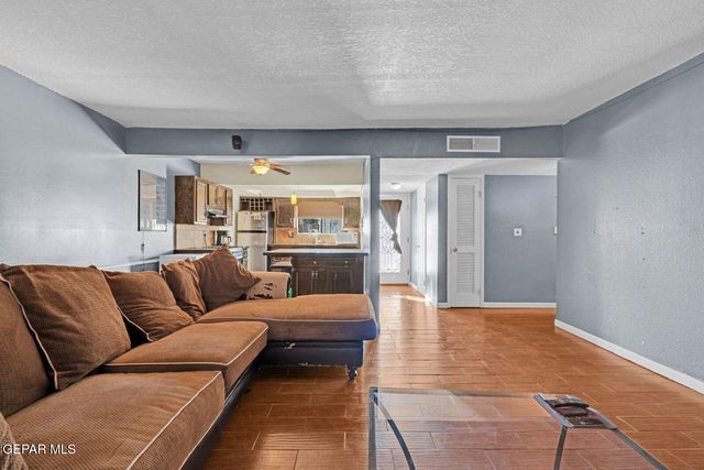 10621 SPRINGWOOD Drive A, El Paso, TX 79935