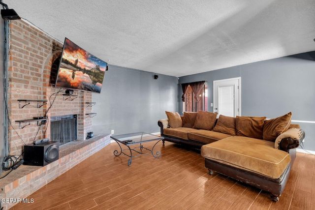 10621 SPRINGWOOD Drive A, El Paso, TX 79935