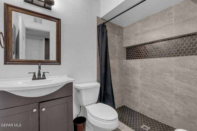 10621 SPRINGWOOD Drive A, El Paso, TX 79935