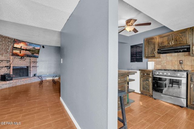 10621 SPRINGWOOD Drive A, El Paso, TX 79935