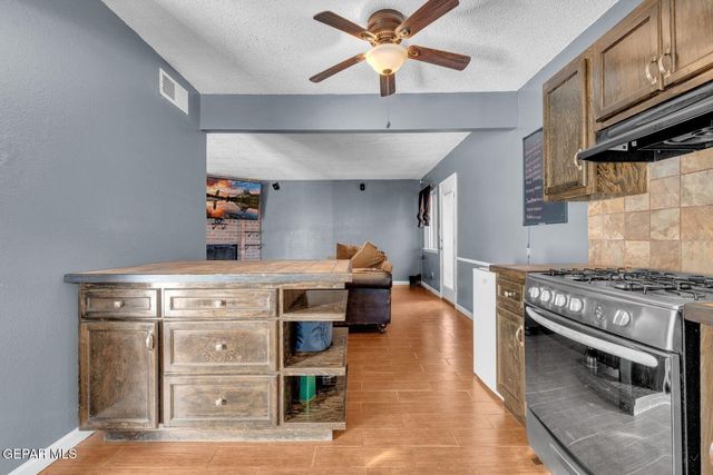 10621 SPRINGWOOD Drive A, El Paso, TX 79935