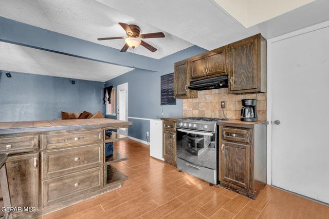 10621 SPRINGWOOD Drive A, El Paso, TX 79935