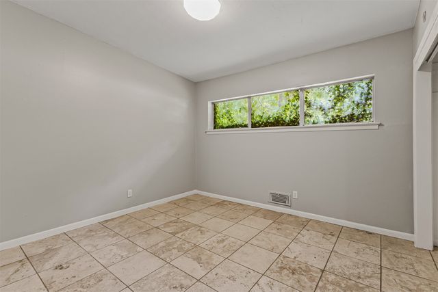2224 Lakeland Drive, Dallas, TX 75228