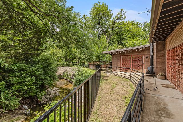 2224 Lakeland Drive, Dallas, TX 75228