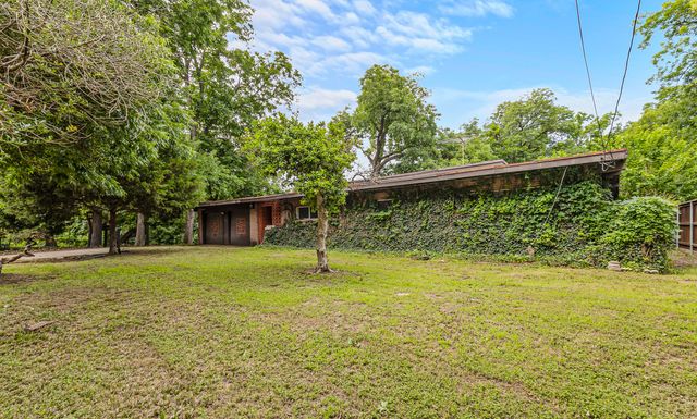 2224 Lakeland Drive, Dallas, TX 75228