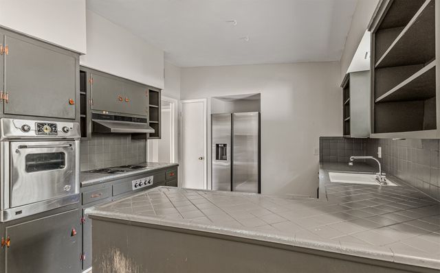 2224 Lakeland Drive, Dallas, TX 75228