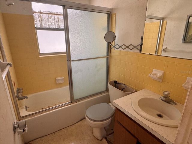 12400 PARK BOULEVARD 625, Seminole, FL 33772