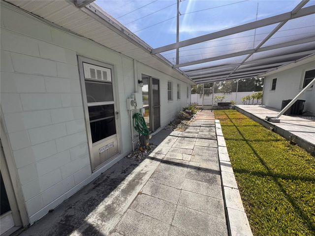12400 PARK BOULEVARD 625, Seminole, FL 33772