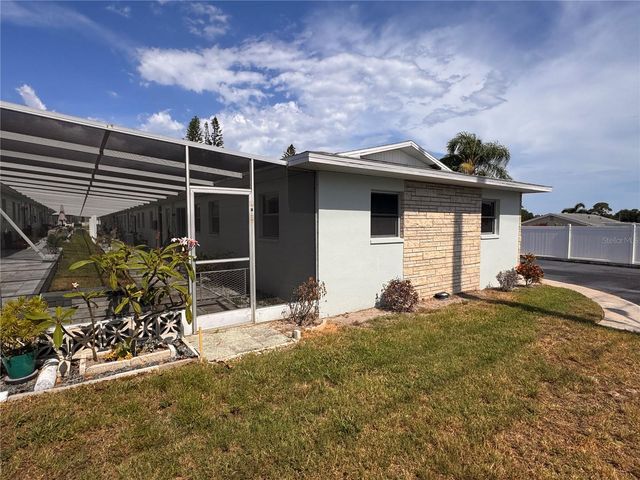 12400 PARK BOULEVARD 625, Seminole, FL 33772